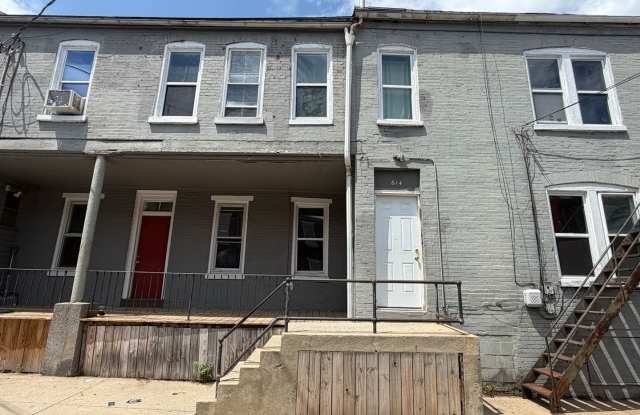 1023 Greenwich Gallery 1