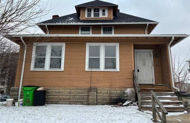 408 S Arch Avenue - 408 South Arch Avenue, Alliance, OH 44601