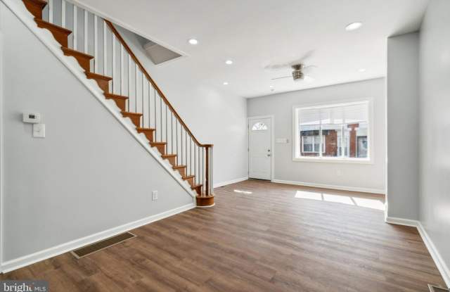 3026 AGATE STREET Gallery 4