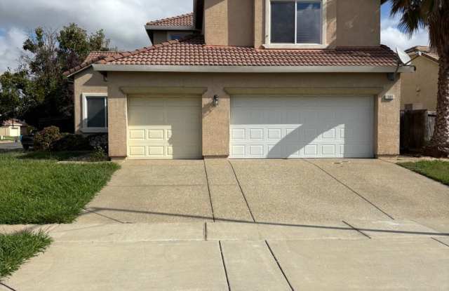 4 Bedroom House in Marysville AVAILABLE NOW! Gallery 1