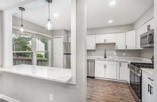 10701 Houck Dr Gallery 3