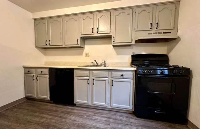 Fantastic Two Bedroom Townhouse in Penn Hills with Garage  Patio! Call Today! - 378 Chapel Place, Allegheny County, PA 15235