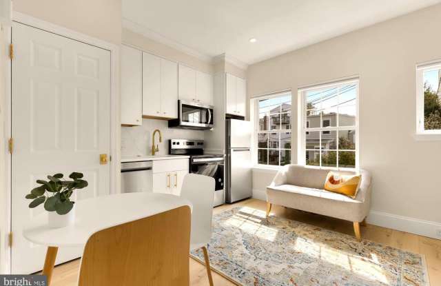 Private Georgetown Living! photos photos