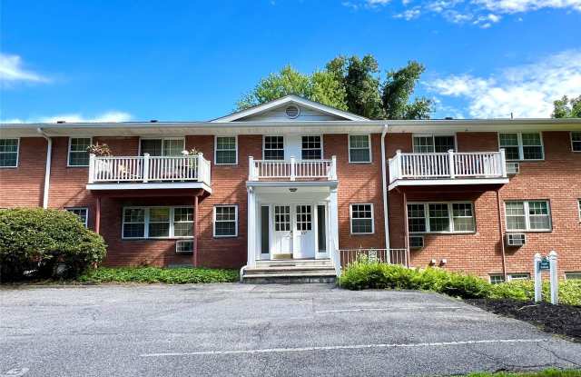 107 Nottingham Road - 107 Nottingham Road, Westchester County, NY 10507