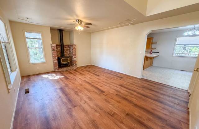 $1,000 MOVE IN SPECIAL OFF FIRST MONTHS RENT. Gallery 1