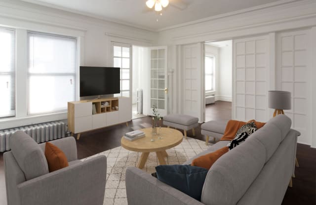 918 E. Hyde Park Boulevard photos photos