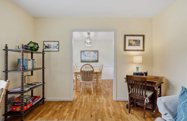 210 Madeline Drive Gallery 4
