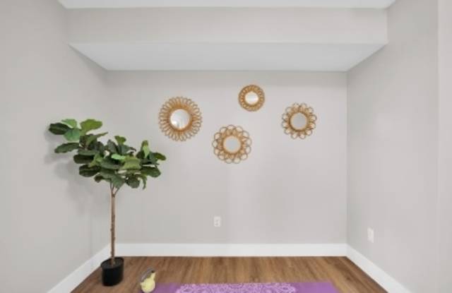 4490 Butterfield Place - 1 Gallery 4