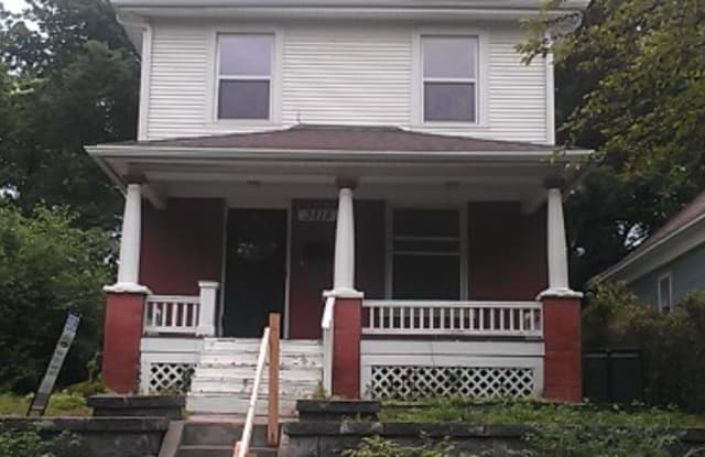 3818 E 11th St - 3818 East 11th Street, Kansas City, MO 64127