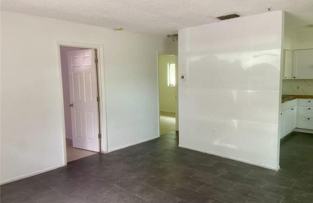 Pet Friendly Cozy Villa in Bradenton Gallery 4
