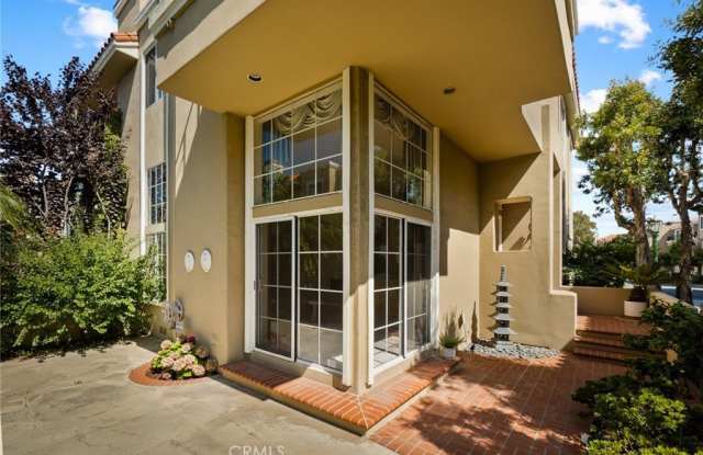 19595 Oakdale Lane Gallery 4