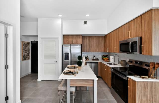 The Holly by Soleste photos photos