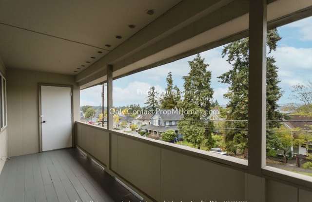 Updated 2BR in the Heart of Oregon City w/ Balcony + Parking! photos photos