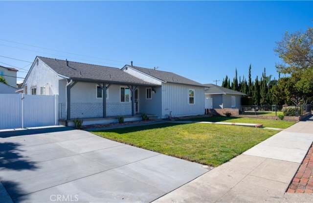 1624 E Cedar photos photos