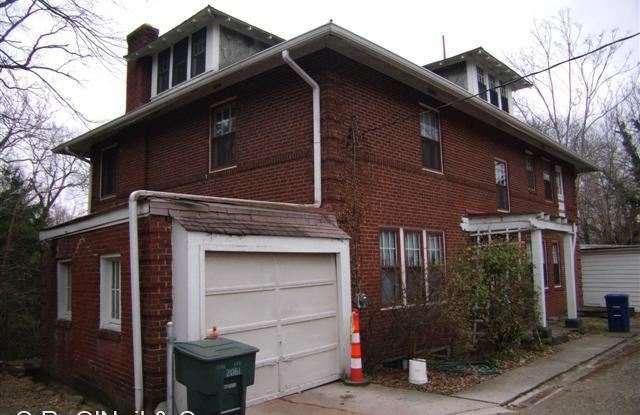 2061 Iuka Avenue - 2061 Iuka Avenue, Columbus, OH 43201
