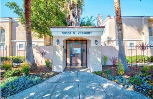 NEWLY REMODELED 3 BEDROOM 3 BATH photos photos