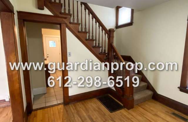 House Close to U of M Available Now, Hardwood Floors, Remodeled Bathroom, 2 Car Garage photos photos House Close to U of M Available Now, Hardwood Floors, Remodeled Bathroom, 2 Car Garage photos photos