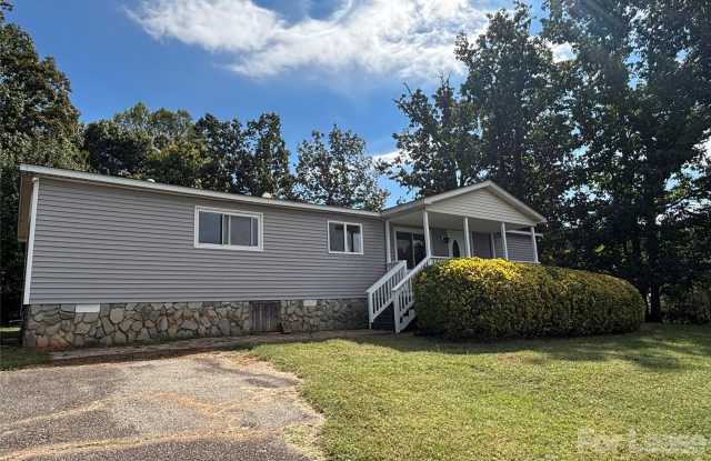 4382 Anderson Mountain Road Gallery 1