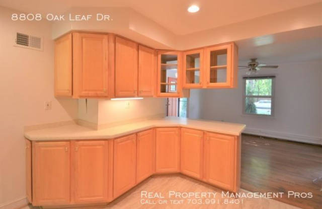 8808 Oak Leaf Dr. Gallery 3