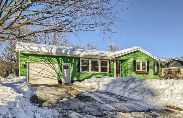8407 Lower 208th Street West - 8407 Lower 208th Street West, Lakeville, MN 55044