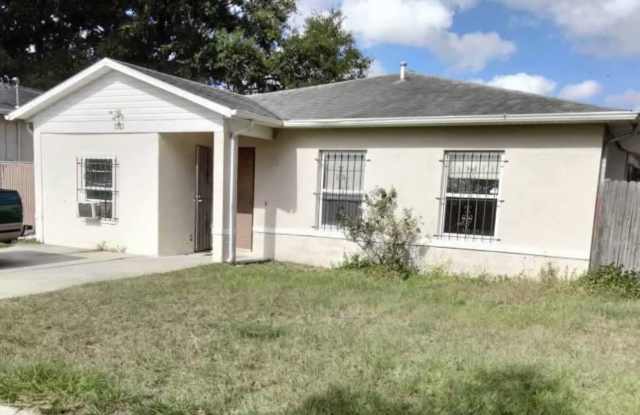 1721 Green Ridge Road photos photos