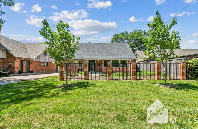 Mid Century Modern Gem in the Heart of The Village photos photos