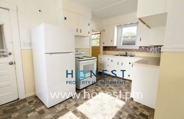 122 Benton Avenue photos photos