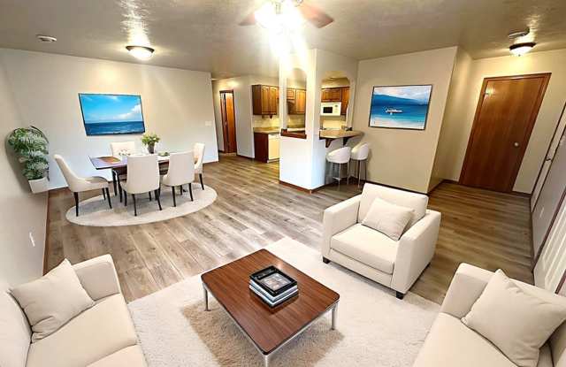 Spacious & Convenient Walk-In Level Townhome in Brandon - 2 BD 1 BA unit! photos photos