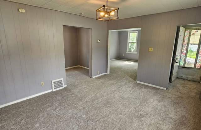 Freshly Updated 3 Bedroom Home in Slavic Village Gallery 4
