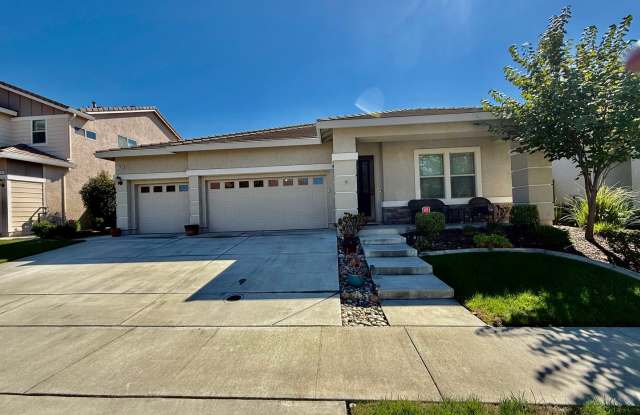 Beautiful home is available NOW - 1040 Broken Spoke Lane, Roseville, CA 95747