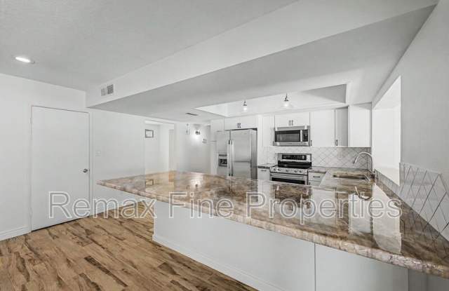 5228 E Karen Drive Gallery 2
