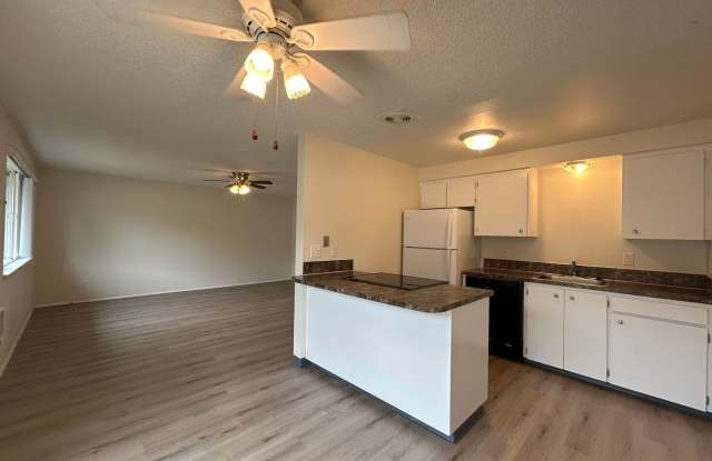 2BD/1BA - Available Now with Pool for Summer! Fresh Paint  New Laminate Vinyl Plank Flooring! - 777 Boone Road Southeast, Salem, OR 97306