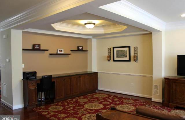 19406 FRONT STREET Gallery 4