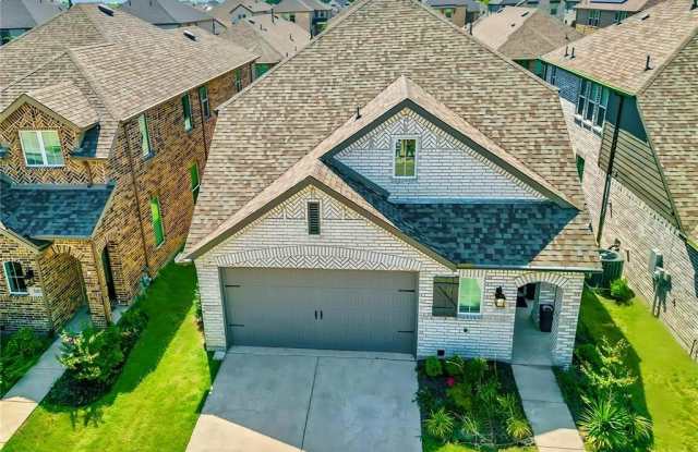2528 Green River Road photos photos