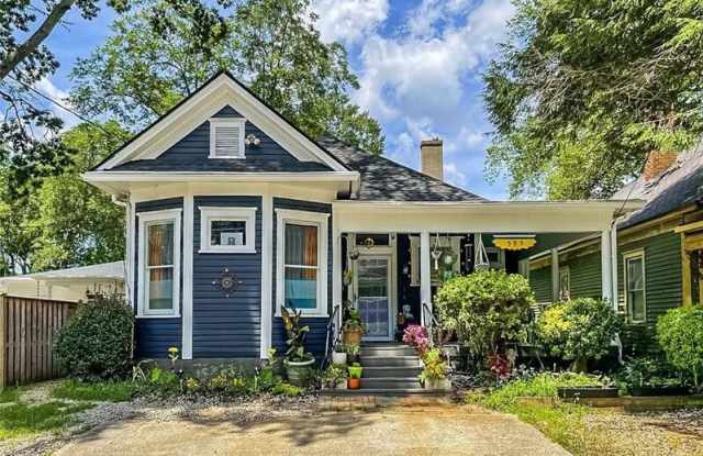 595 Boulevard SE photos photos