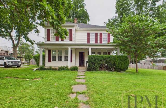 Available Now Beautiful 4 Bedroom Home with Garage, Central Air  Large Yard in York City. photos photos