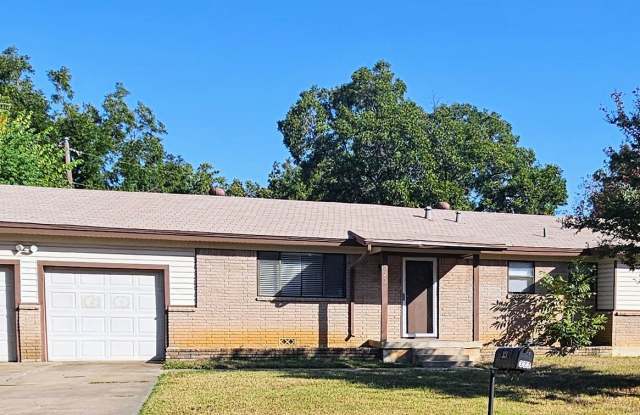 321 Patricia Lane - 321 Patricia Lane, Bedford, TX 76022