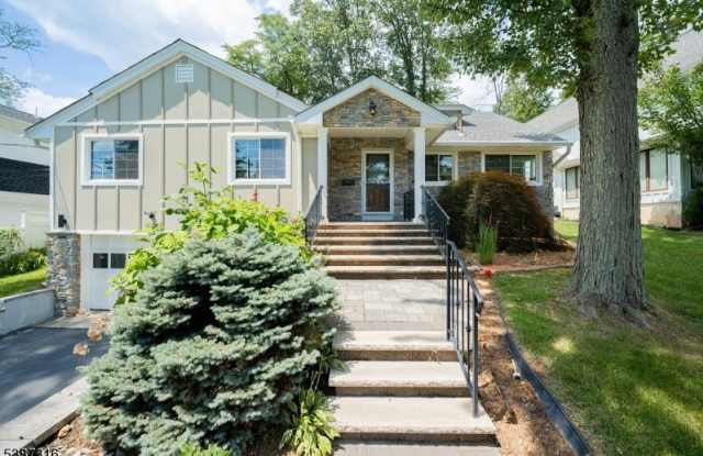 355 Wyoming Ave - 355 Wyoming Avenue, Essex County, NJ 07041