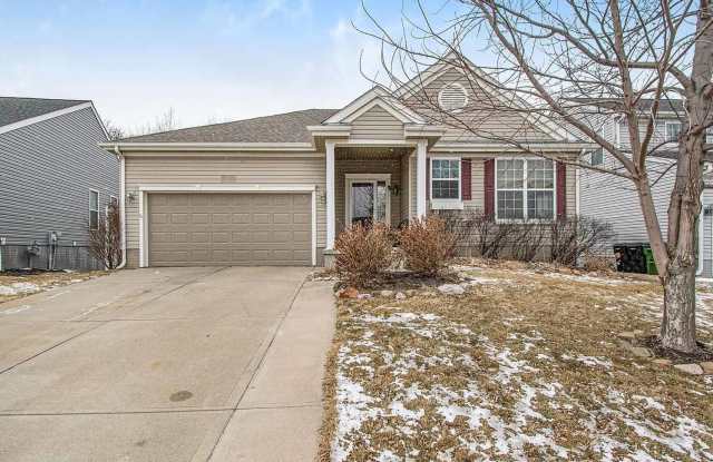 Spacious 4 Bedroom With Modern Comforts & Ideal Location!! photos photos