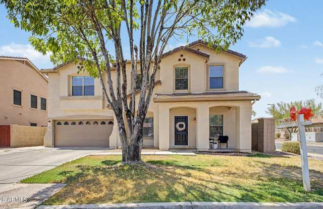 3709 E BETSY Lane Gallery 1