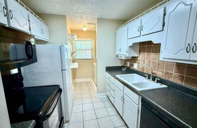 2109 Epworth Drive Northeast photos photos