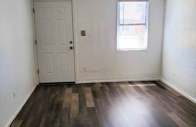 820 East Turney Avenue Gallery 3