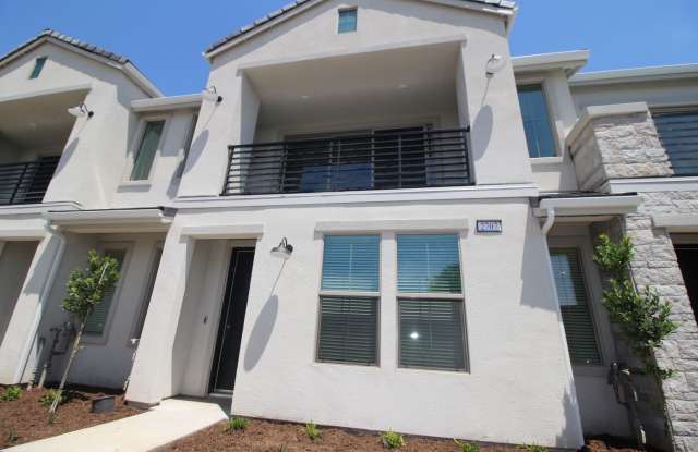 FOR RENT - Brand New 3BED/2BATH near Copper River - Copper/Willow - 2707 E Tamarind photos photos