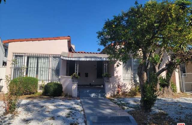 606 N Alta Vista Blvd photos photos