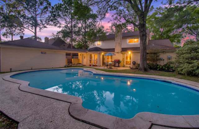 12027 Riverview Drive Gallery 4