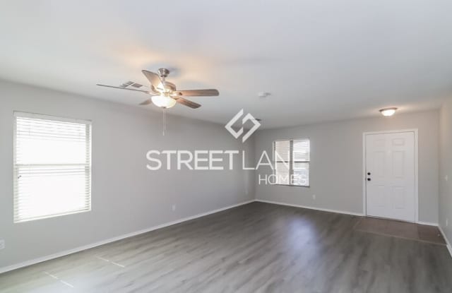 4701 North 91st Lane Gallery 3