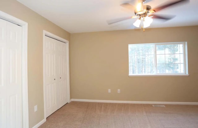 Gateway Green Townhomes Gallery 4