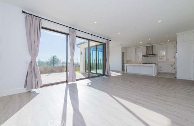 153 Summerland Gallery 3
