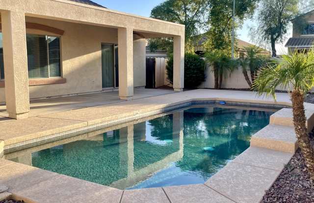 17456 W Ashley Drive Gallery 3