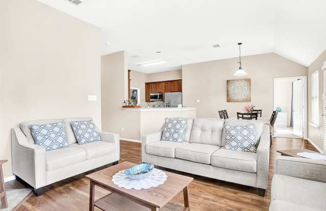 2744 Cascade Cove Drive Gallery 3